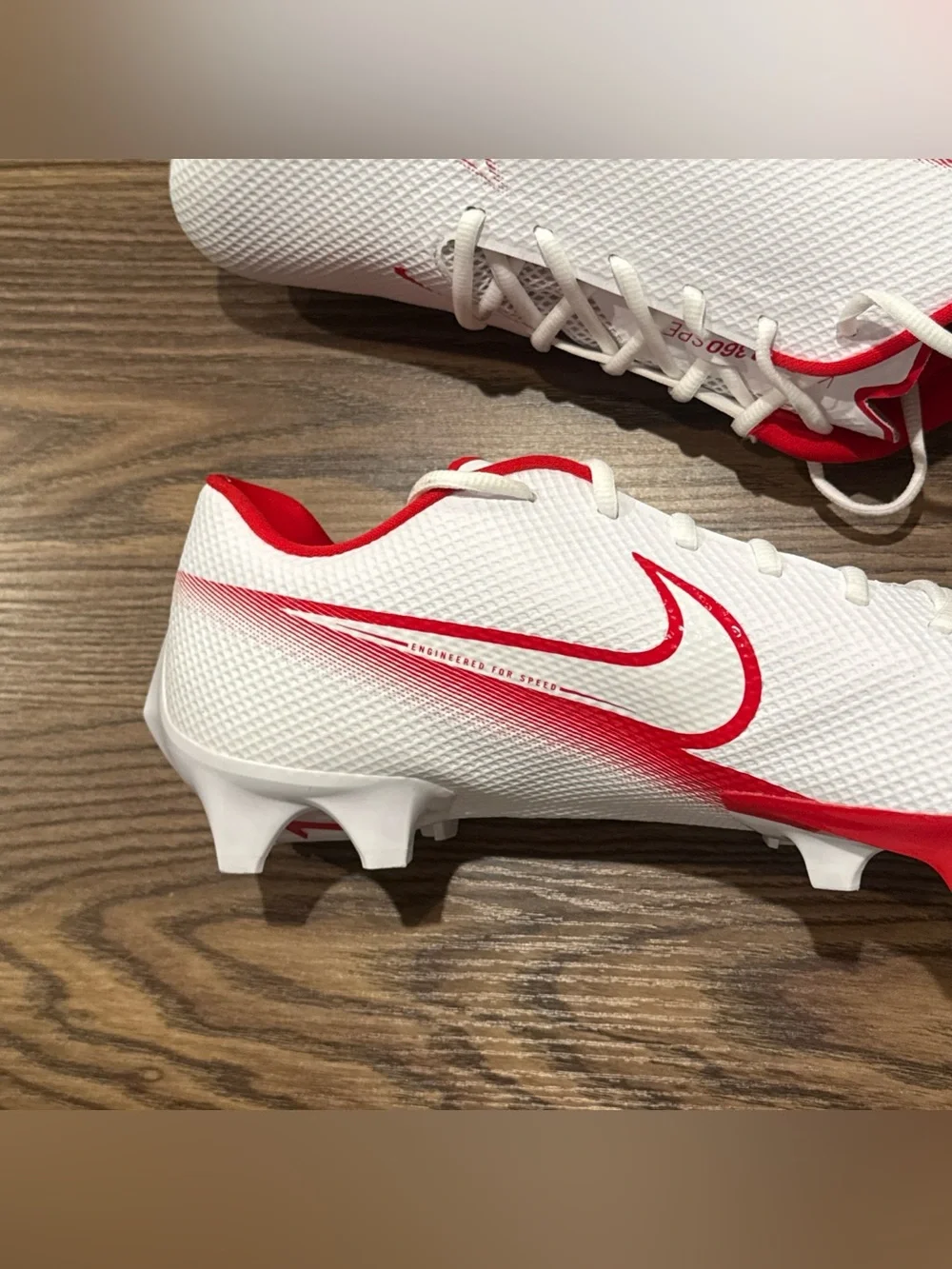Size 13.5 Nike Vapor Edge Speed 360 White/Red Football Cleats CD0082-102 NEW